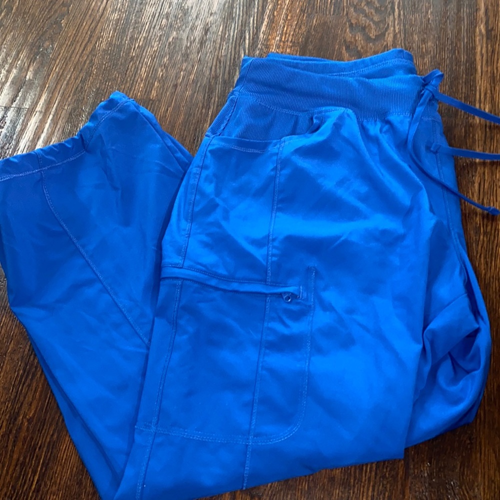 Cherokee infinity scrub bottoms